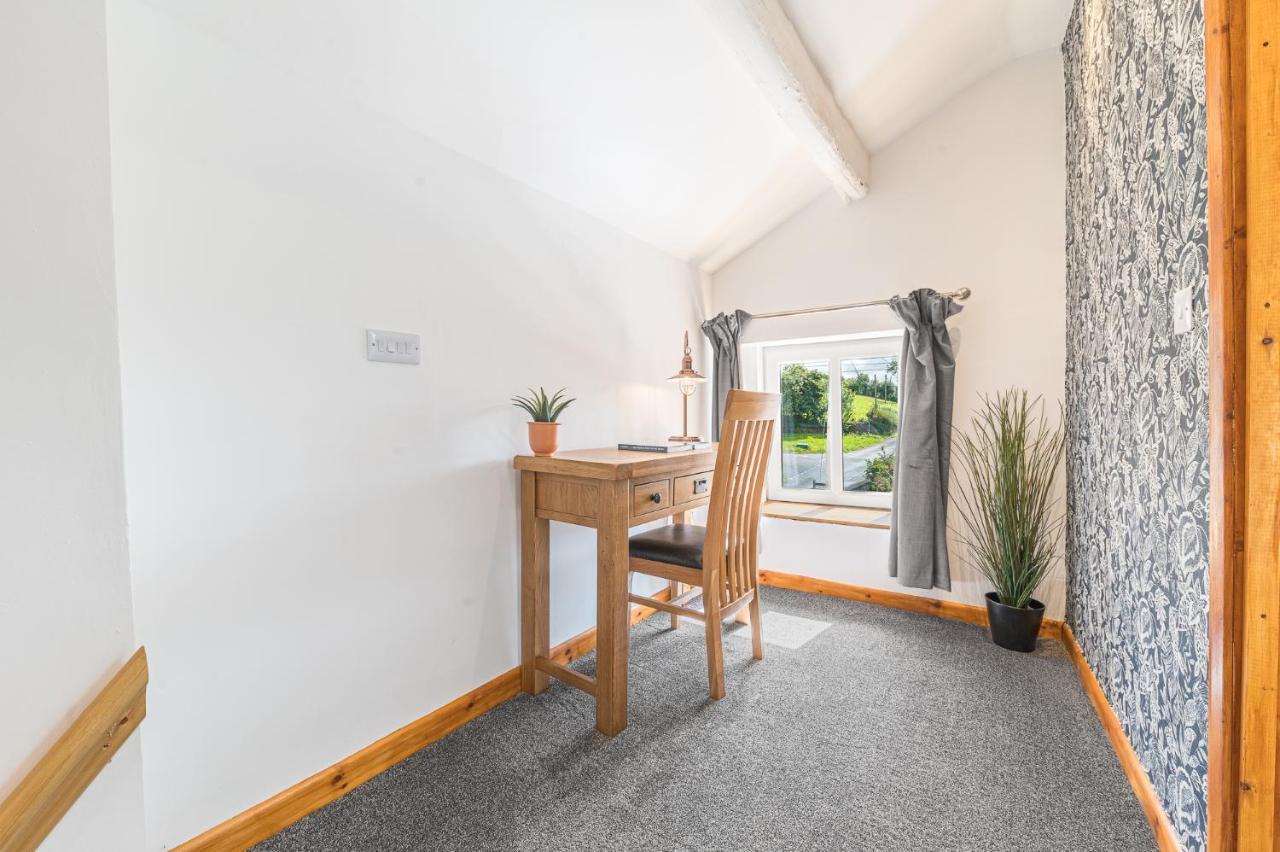 The Black Dog Apartment Dalton in Furness Exteriér fotografie