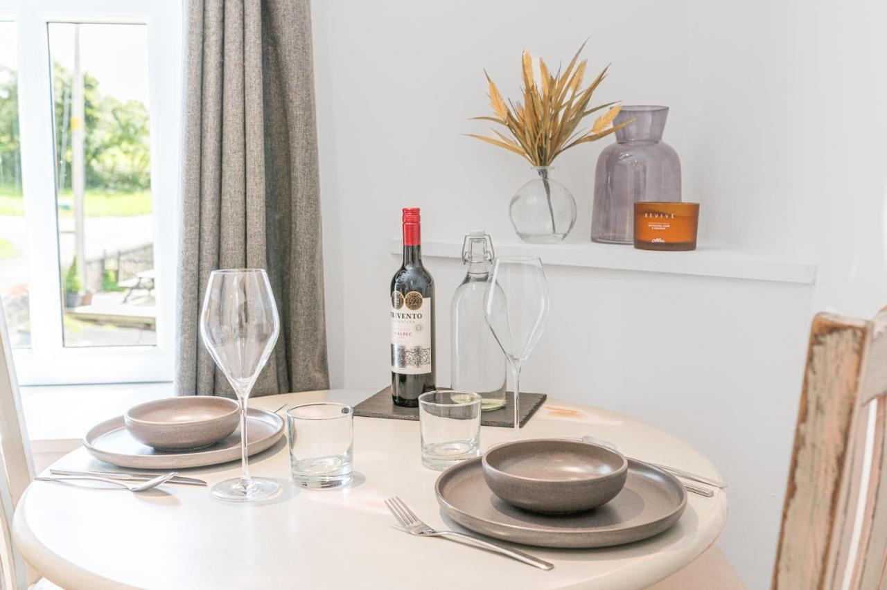 The Black Dog Apartment Dalton in Furness Exteriér fotografie
