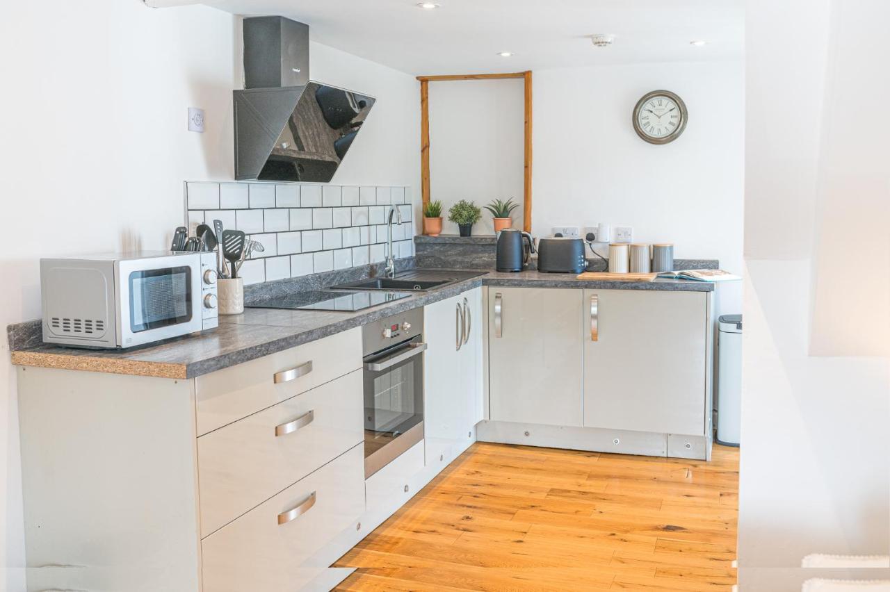 The Black Dog Apartment Dalton in Furness Exteriér fotografie